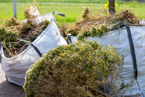 Best Construction Debris Removal  in Dakota Dunes, SD